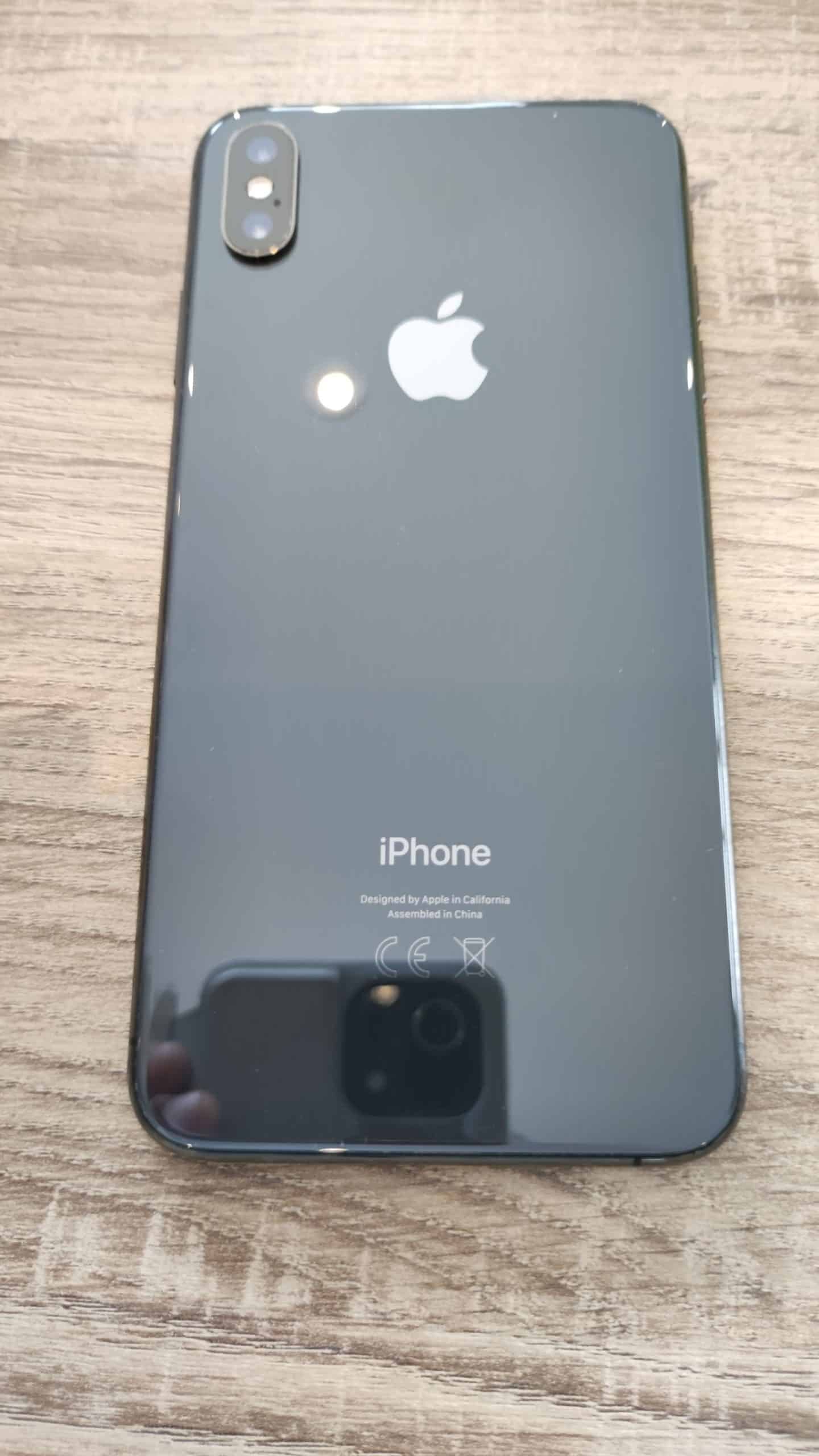Iphone XS MAX Noir 64 Go